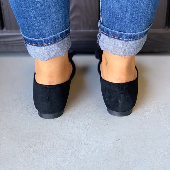Black Pointy Toe Bow Detail Classic Ballet Flats - Picture 4 of 5